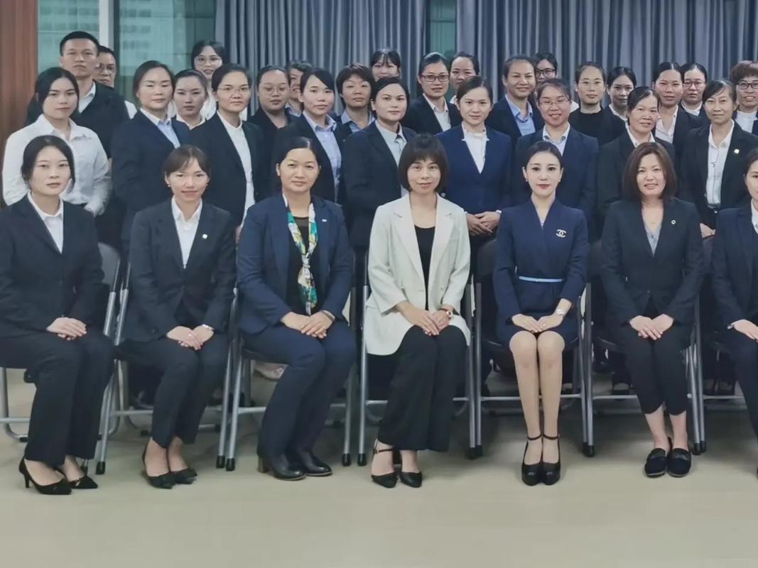 保險行業《商務禮儀》培訓 從產品到服務，從服務到禮儀服務的演進路徑